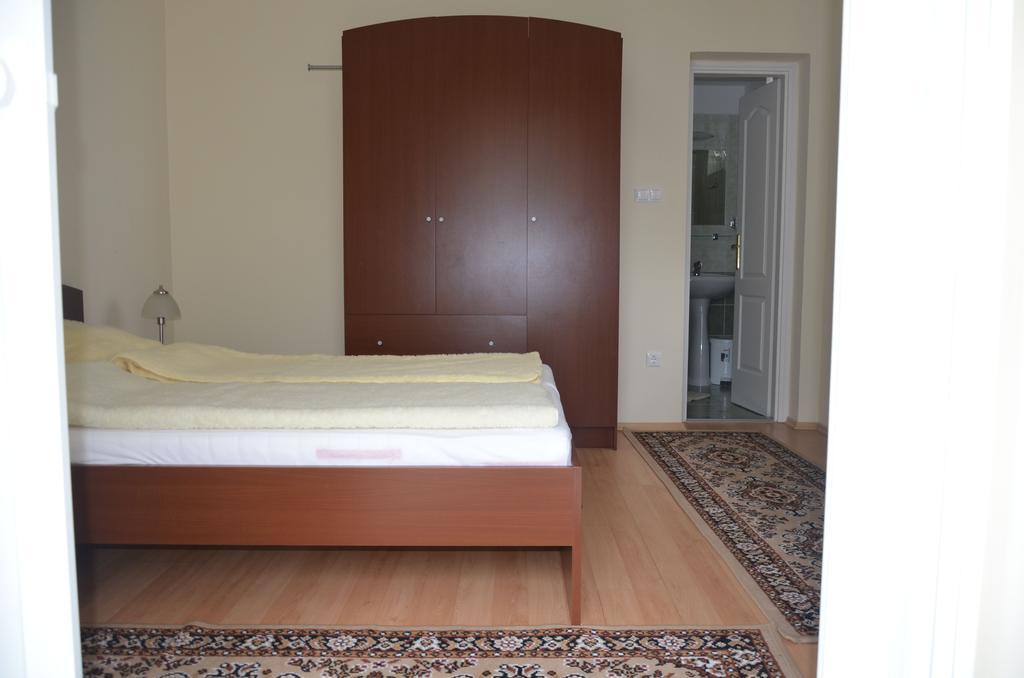 Villa Ladver Heviz Bilik gambar